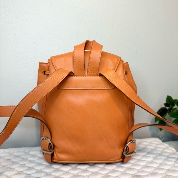 SALVATORE FERRAGAMO Backpack Gancini Leather Orange - Picture 3 of 14